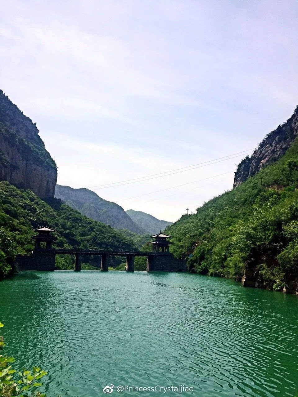 青龙山慈云寺景区＂五一“假期热闹非凡