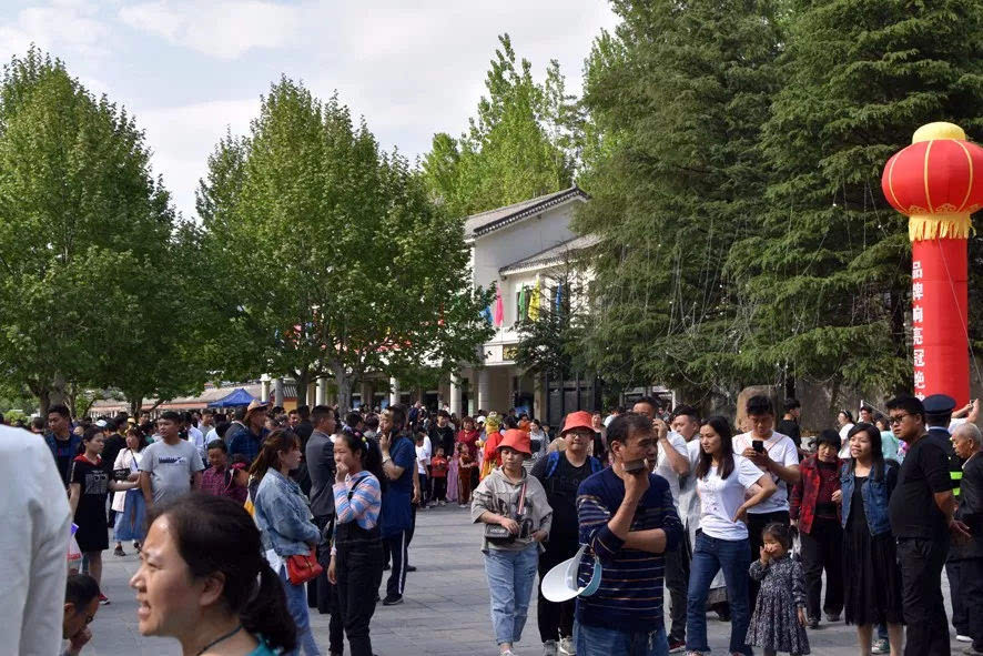 “五一假期” 来到鸡冠洞 忘掉所有烦恼