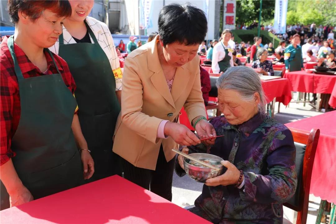 重渡沟第四届乡村美食节盛大开幕