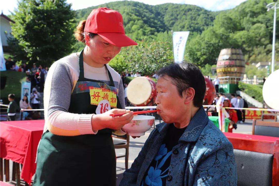 重渡沟第四届乡村美食节盛大开幕
