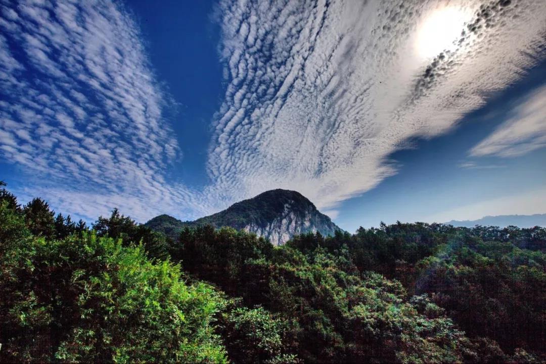 洛阳白云山景区祝愿天下的母亲幸福!快乐!健康！