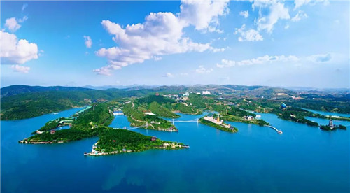 6月16日父亲节 丹江大观苑推出“感恩父爱 父亲免票”活动