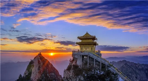 入选旅游行业教科书，老君山到底有多牛？