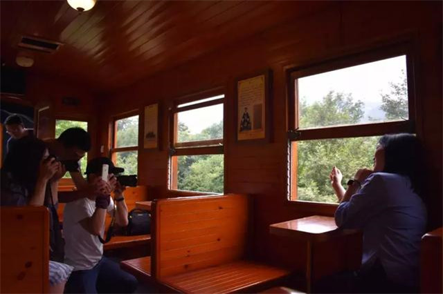 相约23度的夏天 文旅达人、主流官媒争相打卡鸡公山