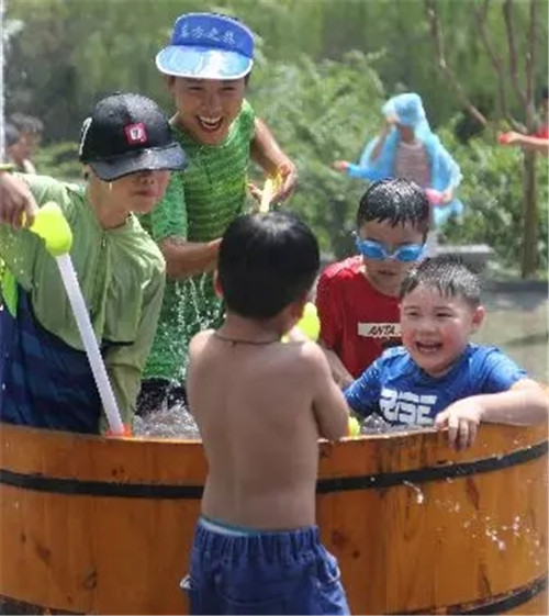  这个夏天这么多达人在宝泉“湿身”
