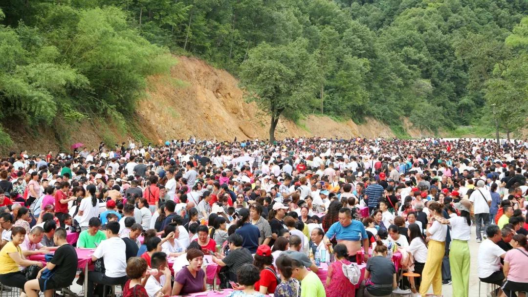 瑶池仙桃•天宫盛宴——老君山万人仙境蟠桃宴火爆这个夏天