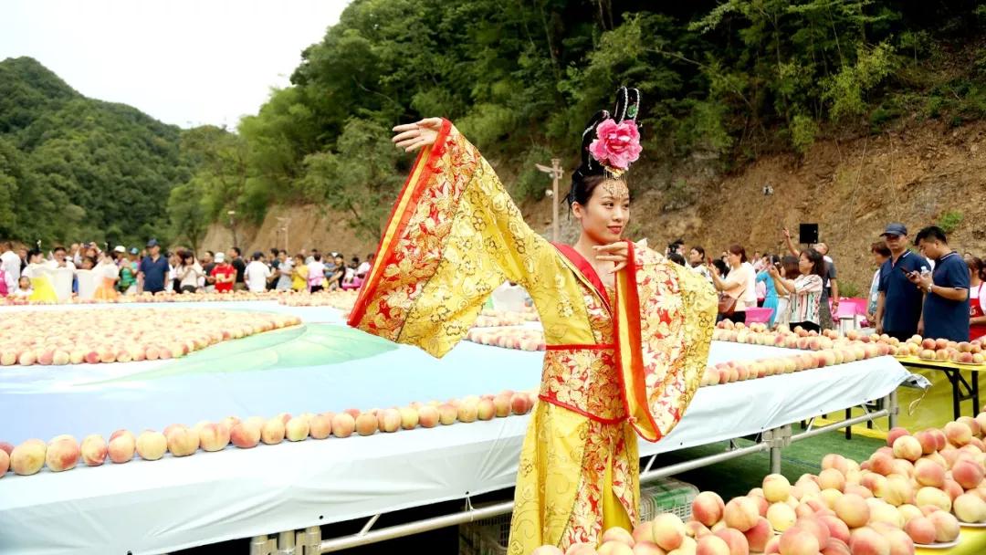 瑶池仙桃•天宫盛宴——老君山万人仙境蟠桃宴火爆这个夏天
