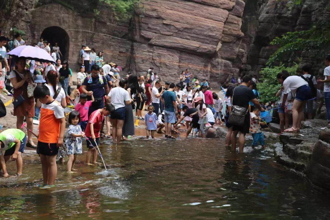 龙潭大峡谷再迎暑期客流高峰~~