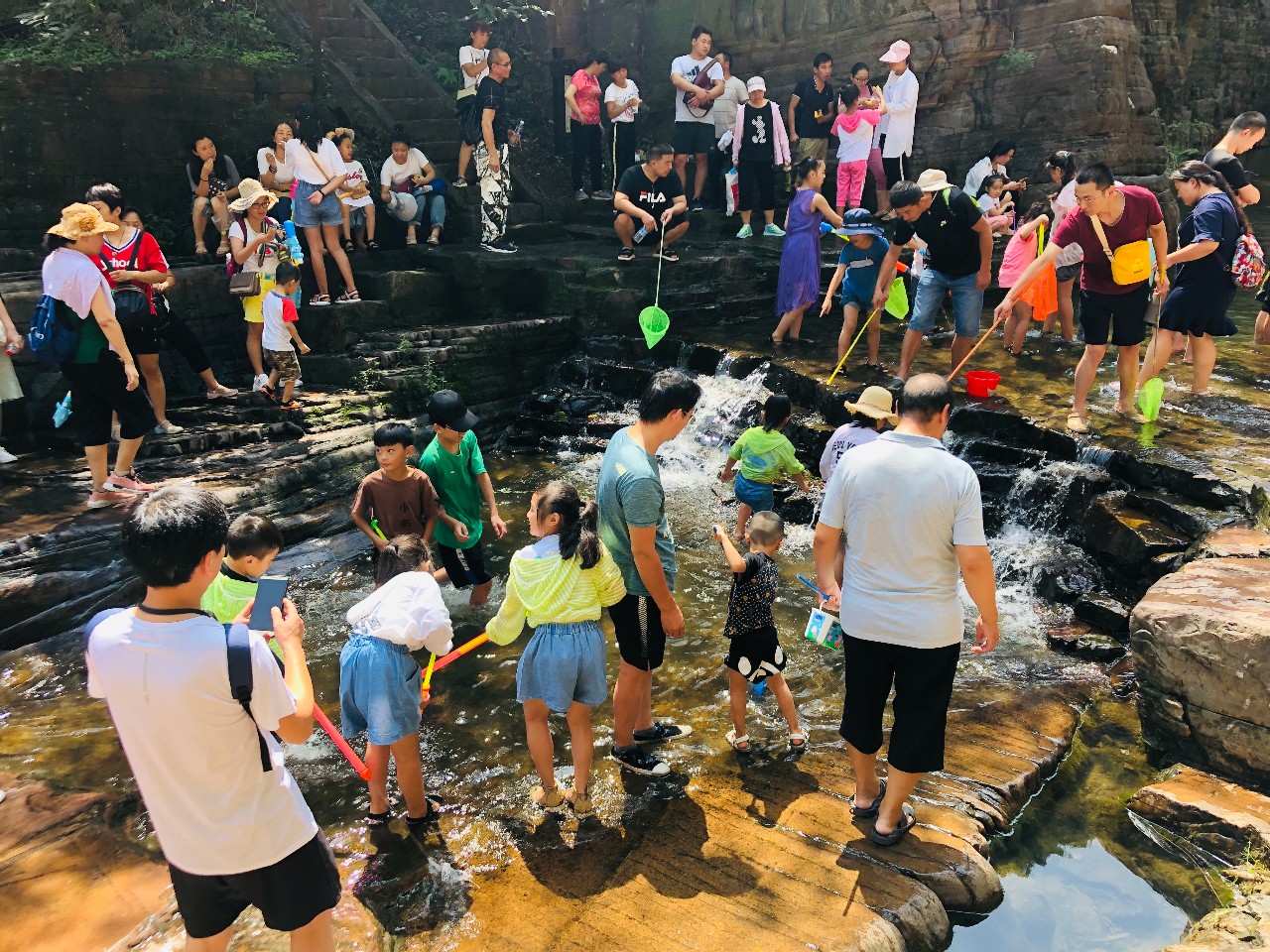 龙潭大峡谷再迎暑期客流高峰~~