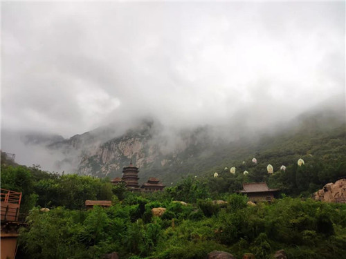 白露至，秋意浓，待仙沟中好风景！