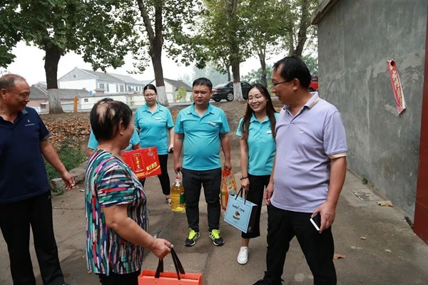 云台山中秋慰问暖人心