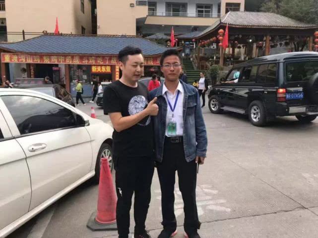 重渡沟景美人更美 文明故事成风景