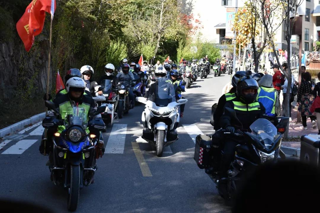 “我们的天河摩旅故事·金秋再聚天河”活动 4000余名摩友再聚天河！
