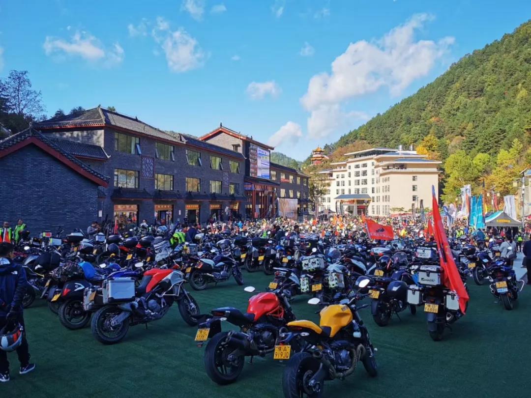 “我们的天河摩旅故事·金秋再聚天河”活动 4000余名摩友再聚天河！