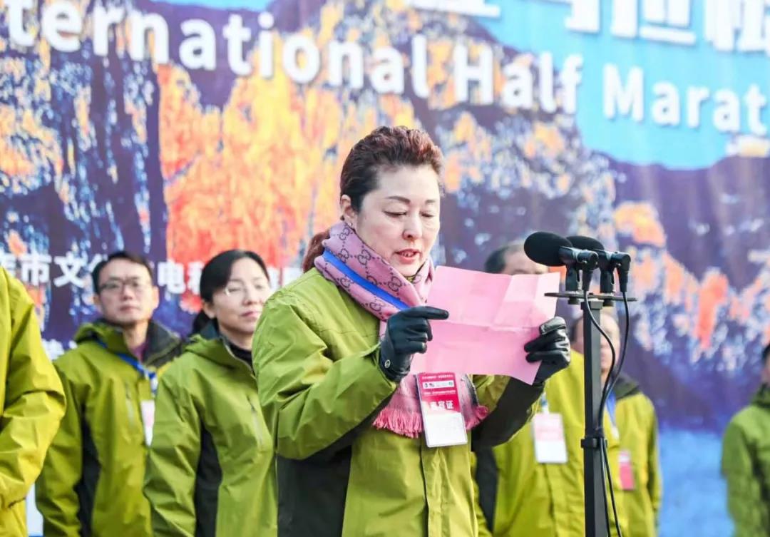 【沸腾瞬间 直击现场】华润怡宝·2019云台山国际半程马拉松赛开跑！