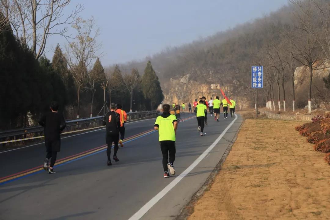 【沸腾瞬间 直击现场】华润怡宝·2019云台山国际半程马拉松赛开跑！
