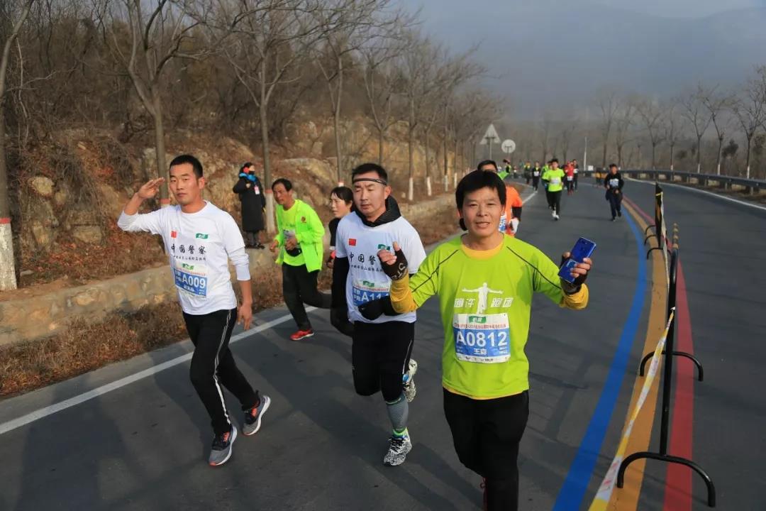 【沸腾瞬间 直击现场】华润怡宝·2019云台山国际半程马拉松赛开跑！