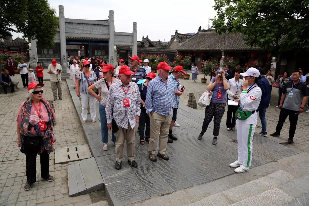 ​内乡县衙2019年十大新闻之四：世界月季洲际大会，县衙迎来众多外籍嘉宾