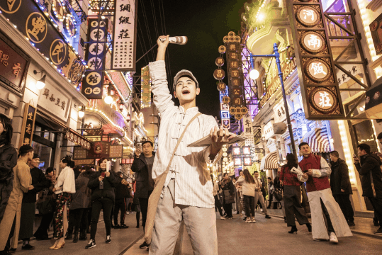 如何延长元旦假期？来电影小镇保你满意！