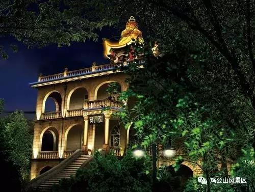 花开满地的鸡公山上，这些百年老别墅正焕发新颜！
