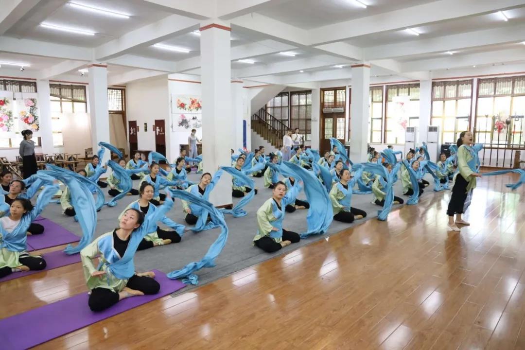 嵩山大型实景演出《禅宗少林·音乐大典》在离开了180多个日夜后，盛装归来！