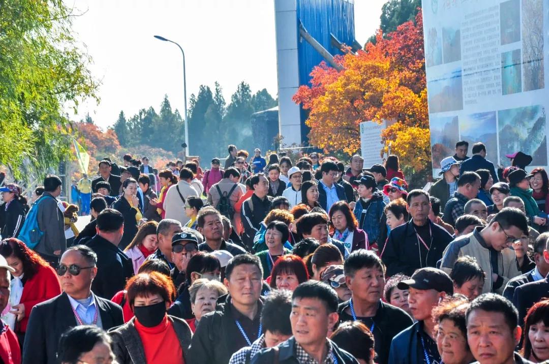 万亩红叶红动中国，2020焦作（青天河）红叶节盛大开幕！