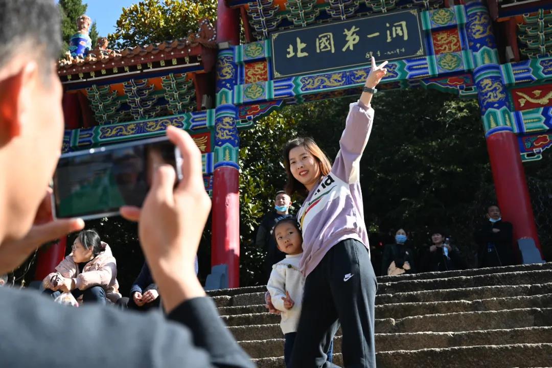 只为遇见最美的你 鸡冠洞“三八节”优惠来袭！