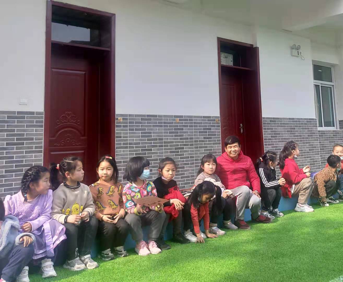 中国好人榜汪太银走进京广小学