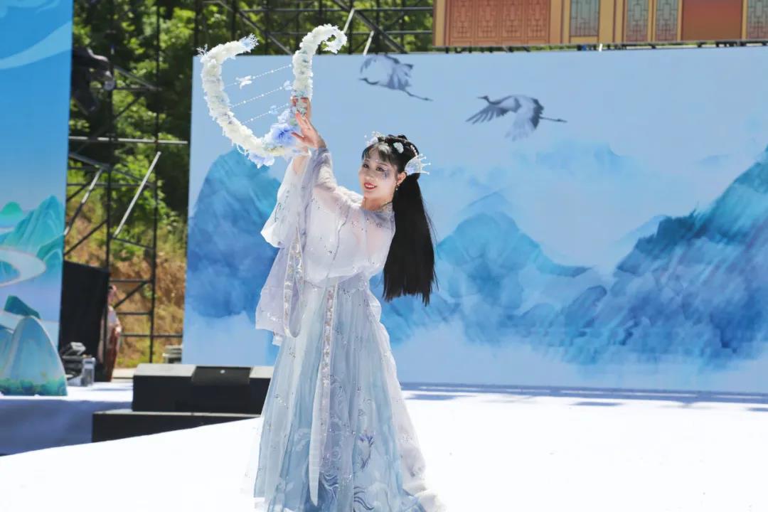 仙宫云裳 国风盛典 老君山山水汉服节开幕式圆满举行！