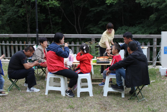 “自驾狂欢 星宿森林 ”住帐篷游客可自驾进入景区让您爽朗无比