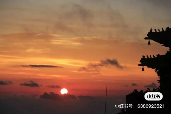 游客照系列NO.4 | 盛夏，来老君山就应该这么拍照！