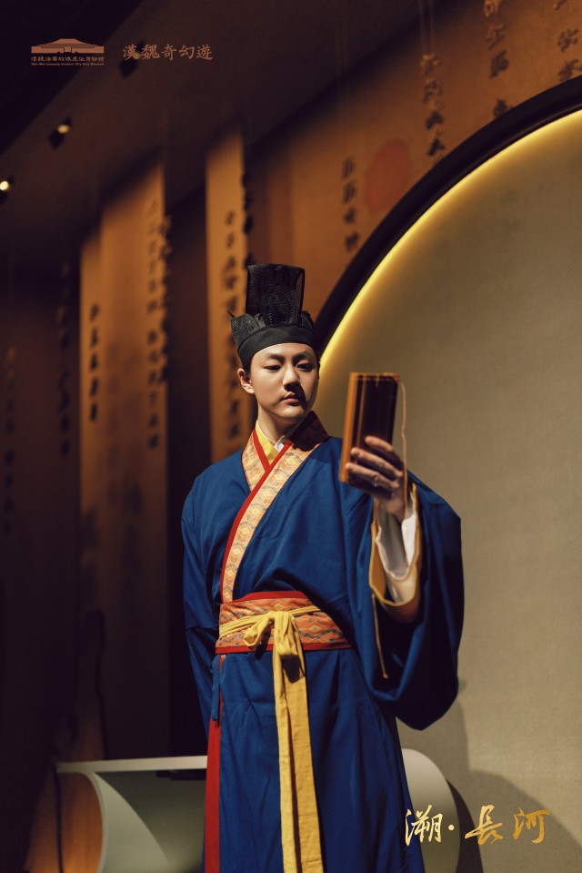 官宣!全国首个交互式沉浸戏剧游—《溯·长河》震撼上线! 官宣!全国首个交互式沉浸戏剧游—《溯·长河》震撼上线!
