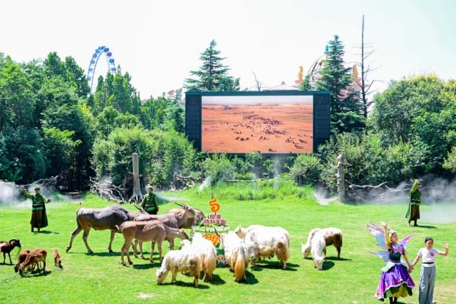 共赴五年欢乐之约! 银基动物王国与冰雪酒店生日庆典完美收官 共赴五年欢乐之约! 银基动物王国与冰雪酒店生日庆典完美收官