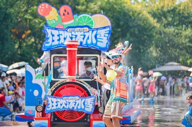 共赴五年欢乐之约! 银基动物王国与冰雪酒店生日庆典完美收官 共赴五年欢乐之约! 银基动物王国与冰雪酒店生日庆典完美收官