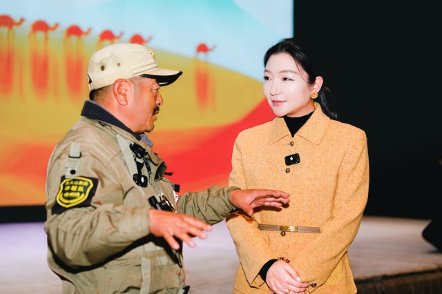 东天山骆驼队抵达黄河美岸·忆江南旅游度假区休整 豫疆文化交流盛典启幕 东天山骆驼队抵达黄河美岸·忆江南旅游度假区休整 豫疆文化交流盛典启幕